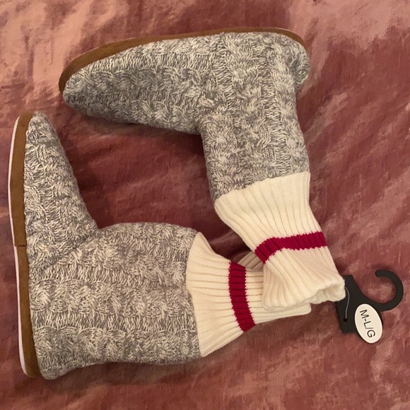 slippers - Picture 3 of 3